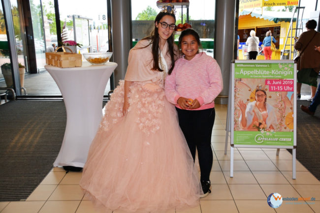 Äppelblüte-Königin bei uns im Äppelallee-Center